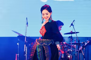 Lê Thị Tuyết Ánh liên tục giành được giải thưởng âm nhạc lớn