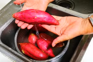 Phát hiện dấu hiệu này ở thực phẩm phải bỏ ngay đừng tiếc