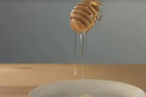 Mẹo phân biệt mật ong thật, giả ngay lập tức