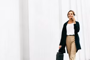 Là một người phụ nữ thành công, bạn sẽ cần một người đàn ông tôn trọng sự độc lập, ước mơ và quyết định của bạn. (Ảnh: ITN).