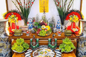 6 loại hoa mang ý nghĩa tài lộc, may mắn nên cắm trên ban thờ Tết Nhâm Thìn 2024