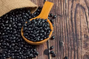 Lợi đủ đường khi thêm đậu đen vào bữa ăn