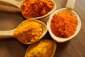 Tất cả các loại gia vị thảo mộc đều có ngày hết hạn. (Ảnh: ITN).