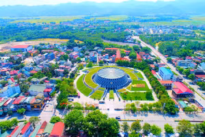 Một góc trung tâm TP Điện Biên Phủ.