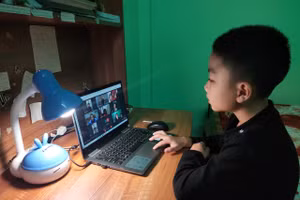 Các trường chủ động phòng chống rét cho học sinh.