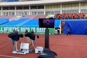 Công nghệ VAR lần đầu tiên được sử dụng tại sân Mỹ Đình.