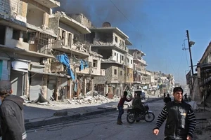 Các tòa nhà bị bom đạn tàn phá ở tỉnh Idlib, Syria.