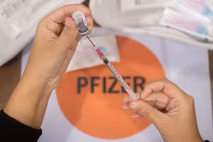 Vaccine Pfizer - BioNTech Covid-19. (Ảnh: Getty Images)