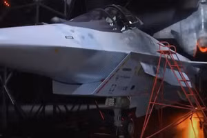 Máy bay Su-75 Checkmate.