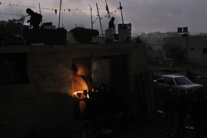 Tình trạng mất điện ở Gaza. (Ảnh: AP).