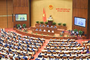 Kỳ họp thứ 5, Quốc hội khóa XV đã khai mạc trọng thể.