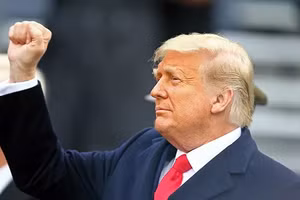 TT Mỹ Donald Trump.