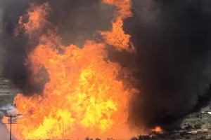 Khoảnh khắc Azerbaijan cho nổ tung cây cầu nối Armenia với Karabakh