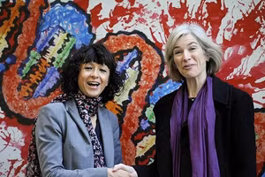 Các nhà khoa học Emmanuelle Charpentier (trái) và Jennifer Doudna.