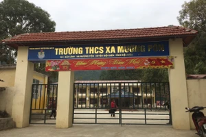 Các thế hệ nhà giáo tại Trường THCS xã Mường Pồn luôn nỗ lực xây dựng, tạo môi trường giáo dục hiệu quả nơi biên viễn.