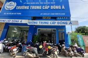 Lùm xùm xung quanh Trường Trung cấp Đông Á.