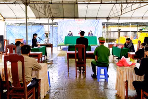 Phiên tòa giả định xét xử vụ án xâm hại tình dục ở trẻ em. (Ảnh: Tỉnh đoàn Quảng Ngãi)