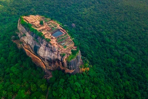 Toàn cảnh 'kỳ quan thứ 8' Sigiriya. Ảnh: Aleksandar Todorovic, Adobe Stock