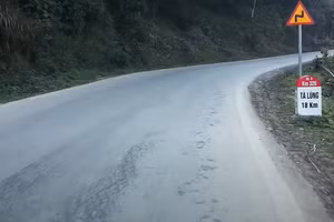 Đèo Khau Chỉa cách Tà Lừng 18km. Ảnh: Cắt từ clip 'Cao Bằng - quê hương tôi'