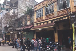 Vì sao phở 'xếp hàng' Bát Đàn vẫn đông?