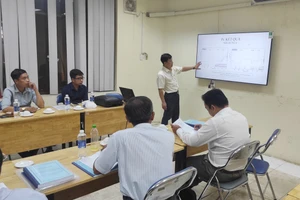 Hội đồng nghiệm thu nhiệm vụ khoa học và công nghệ 'Nghiên cứu khả năng tổng hợp nhựa PHB của vi khuẩn từ nguồn nước thải giàu carbon'.