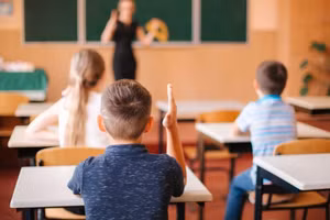 Phụ huynh sở hữu bằng tốt nghiệp loại nào thì con cái có xu hướng đạt được bằng cấp tương tự.