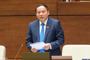 Bộ trưởng Bộ VH,TT&DL Nguyễn Văn Hùng.