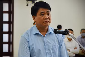 Ông Nguyễn Đức Chung tại một phiên tòa ở Hà Nội.