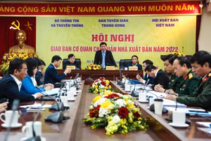 Ông Trần Thanh Lâm - Phó Trưởng ban Tuyên giáo TƯ nhấn mạnh xu hướng xuất bản với 3 tiêu chí: Tinh gọn, chất lượng và hiện đại hóa. Ảnh: Bộ TT&TT.