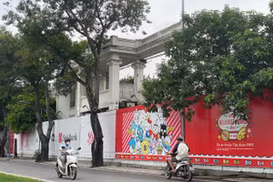 Dự án Tổ hợp vui chơi giải trí Sanrio Hello Kitty quây tôn nhiều năm.