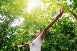 Nên tận dụng thời gian hòa mình vào thiên nhiên.