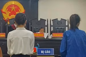 Các bị cáo tại tòa.