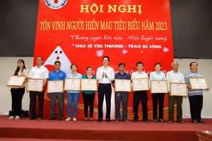 Anh Lê Hùng Cường tại Ngày hội tôn vinh người hiến máu tỉnh Tiền Giang năm 2023.