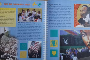 Những trang sách sinh động của tác phẩm 'Chiếc micro của Martin Luther King'. Ảnh: Anh Sơn