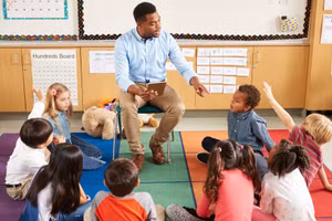 Lương thấp khiến nhiều thanh niên Mỹ không chọn nghề sư phạm.