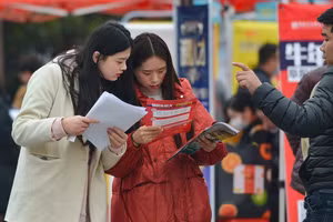 Sinh viên Trung Quốc tham gia ngày hội việc làm.