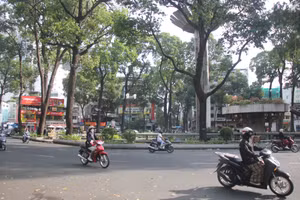 Khu vực hồ Con Rùa được đề xuất mở phố đi bộ. Ảnh: Hồ Phúc