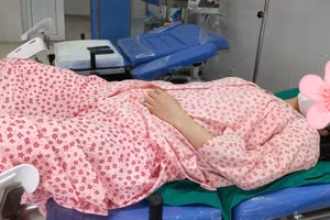 Bệnh nhân 19 tuổi cấp cứu tại Bệnh viện Bệnh nhiệt đới Trung ương.