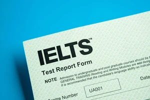 Ứng viên nộp hồ sơ du học SDS tại Canada cần đạt tổng điểm IELTS là 6.0.