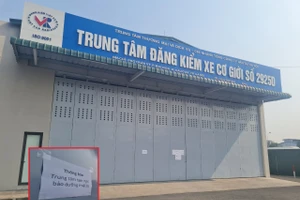 Trung tâm đăng kiểm 2925D trên đường Trần Vỹ, phường Mai Dịch, quận Cầu Giấy, Hà Nội, tạm dừng hoạt động để bảo dưỡng thiết bị.