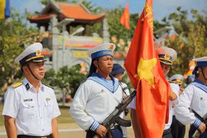 Lắng nghe chuyện Trường Sa
