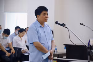 Cựu Chủ tịch UBND TP Hà Nội Nguyễn Đức Chung tại một phiên tòa xét xử trước đó.