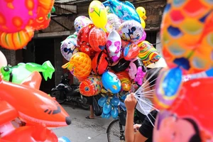 Đến nay, Việt Nam vẫn chưa ban hành lệnh cấm bơm hydro vào bóng bay. (Ảnh minh họa)