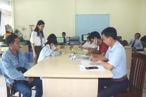 Hướng dẫn thí sinh, phụ huynh làm thủ tục nhập học tại Trường ĐH Cửu Long.