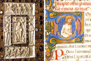 Sách phát sáng giá trị ở cả nội dung lẫn chất liệu, vì được dát kim loại quý và đôi khi đính cả trân bảo. Ảnh: Thecollector.com.