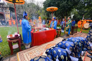 Lễ Thượng tiêu được tiến hành trang trọng theo nghi thức cung đình Huế. 