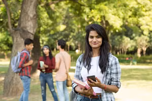 Ấn Độ có số lượng sinh viên quốc tế lớn nhất tại Anh. 