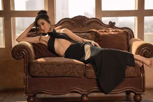 Hoa khôi bóng chuyền Đặng Thu Huyền đẹp khác lạ sau khi giải nghệ