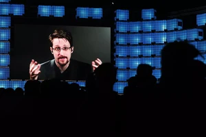 Edward Snowden – cựu nhà thầu của Cơ quan An ninh Quốc gia Mỹ.