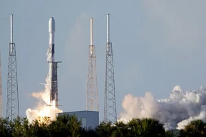 Tên lửa SpaceX Falcon 9 mang theo tàu Danuri của Hàn Quốc cất cánh từ Trạm Không gian Cape Canaveral ở Cape Canaveral, Florida ngày 4/8/2022.